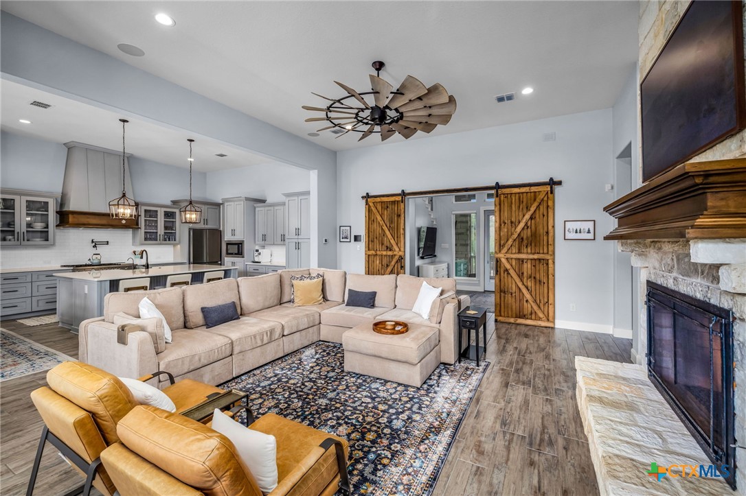 1623 Decanter Drive