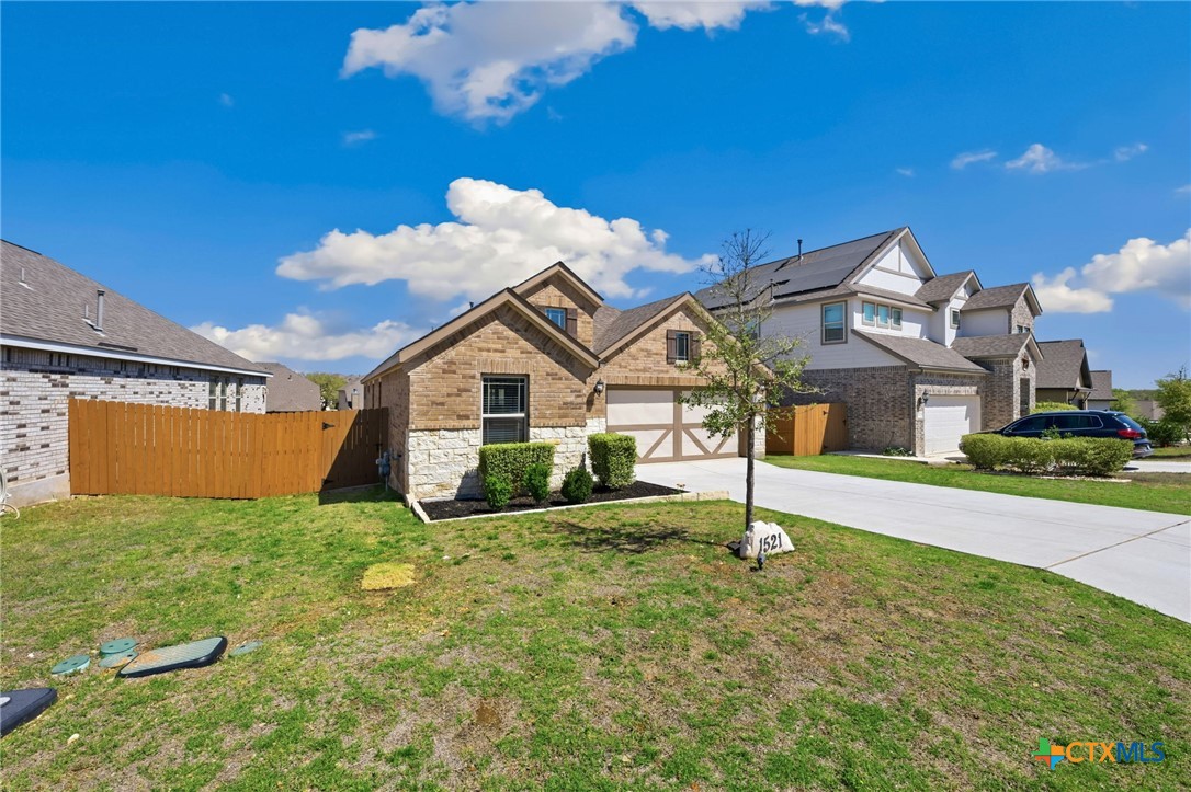 1521 Spechts Ranch