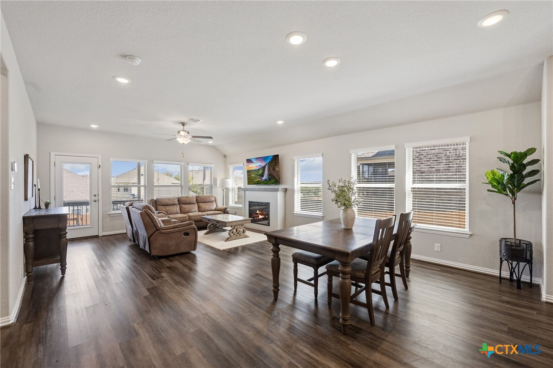 1521 Spechts Ranch
