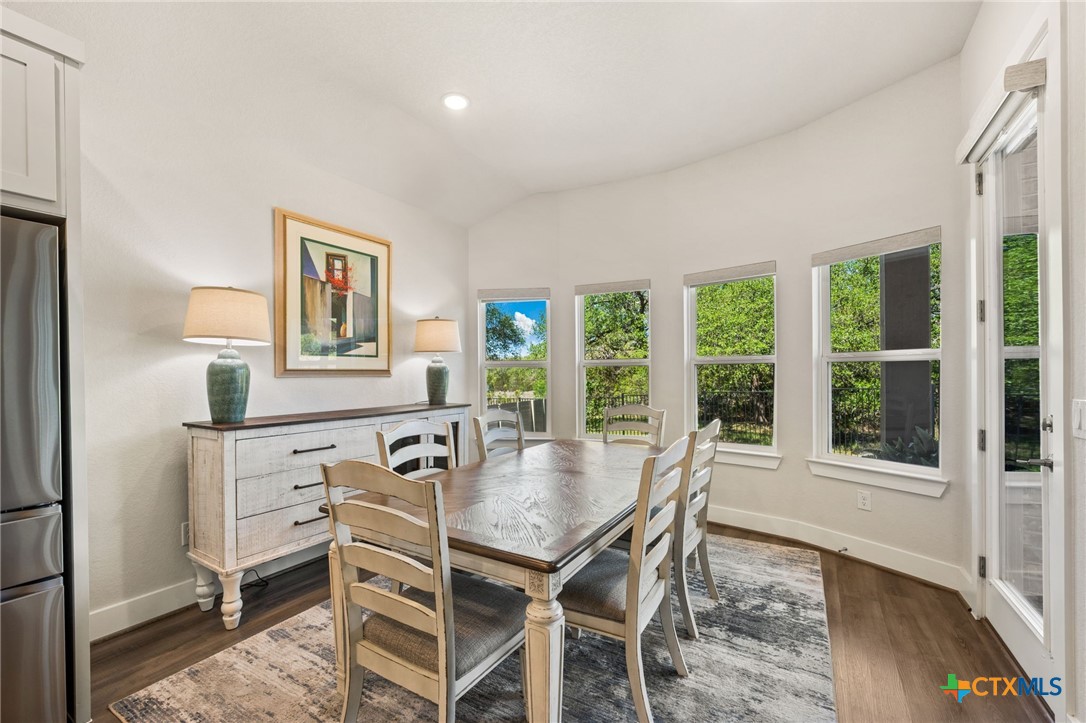 374 Bridle Trail