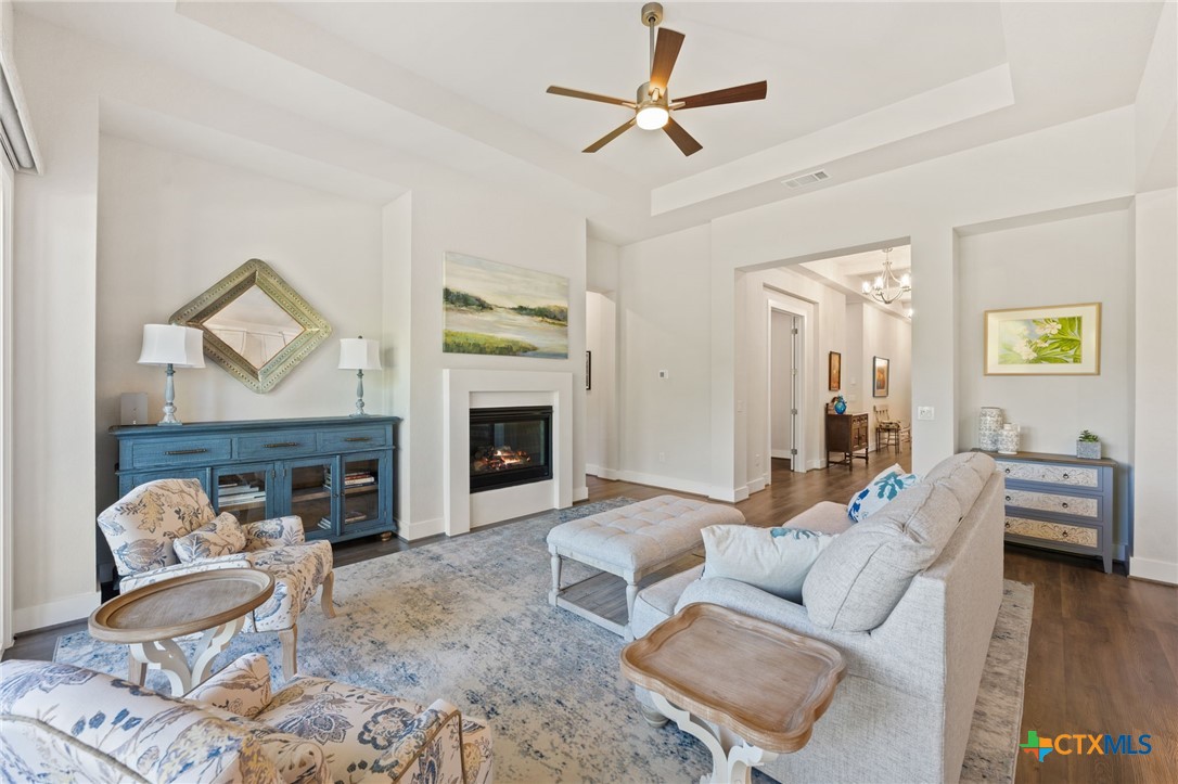 374 Bridle Trail