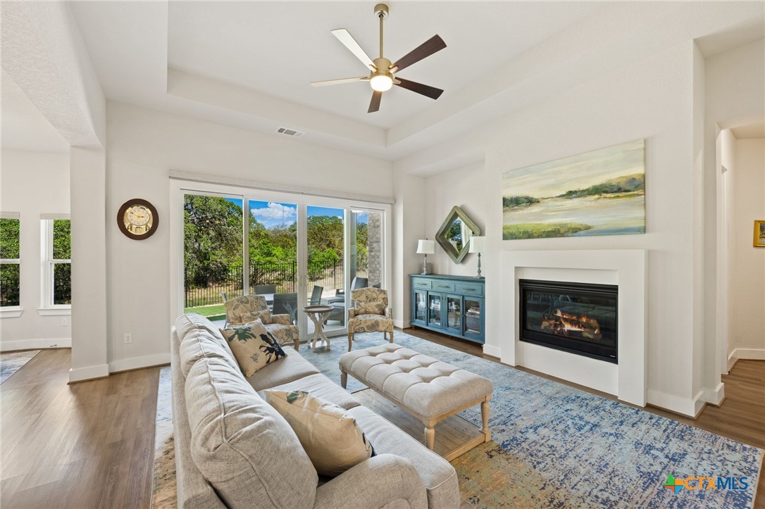 374 Bridle Trail