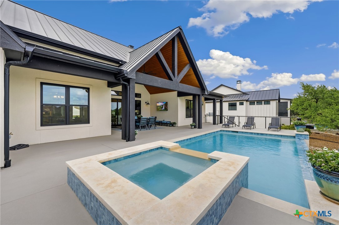 375 Iron Hill
