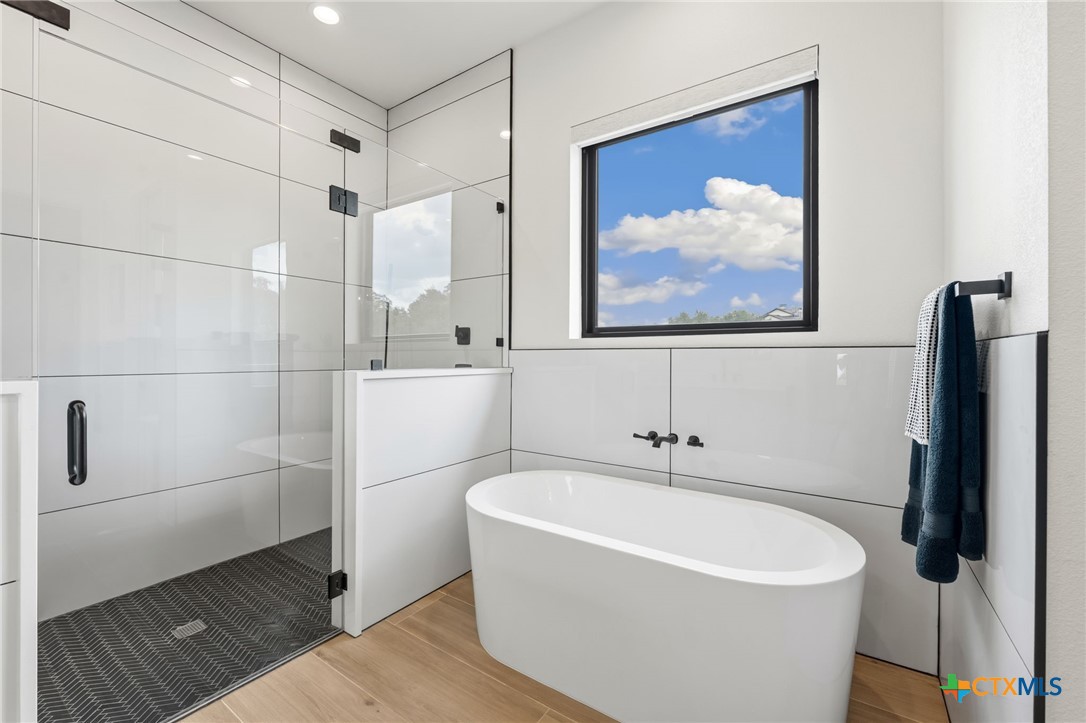 375 Iron Hill