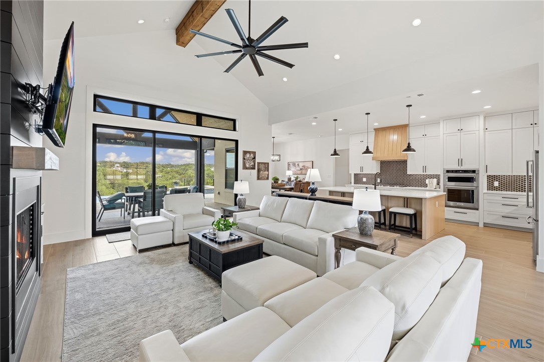 375 Iron Hill