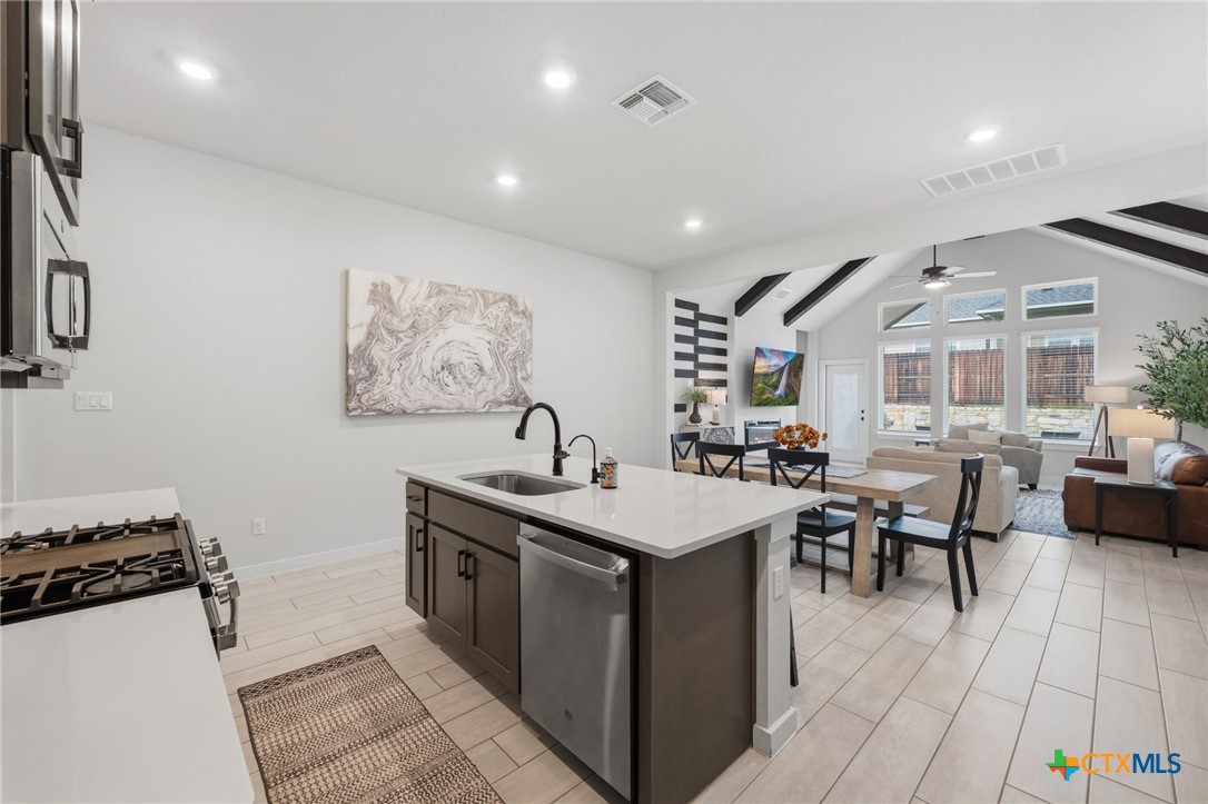 1612 Seekat Drive