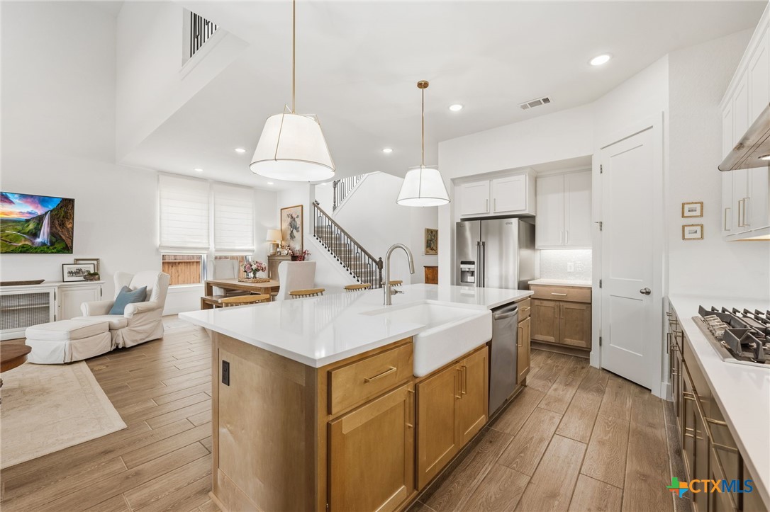 1583 Seekat Drive