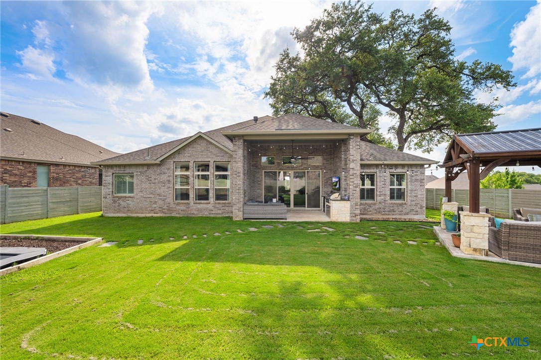 1303 Yaupon Loop