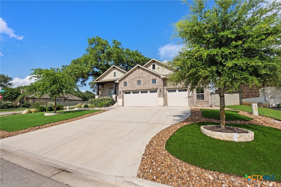 1303 Yaupon Loop