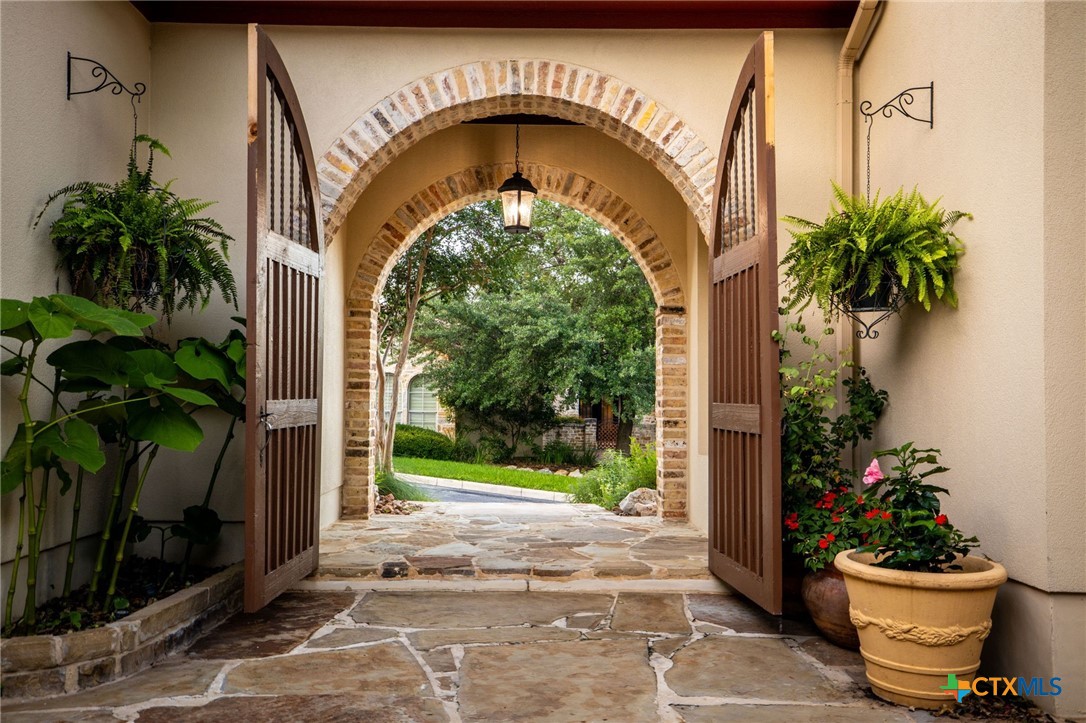 1114 Tuscan Ridge