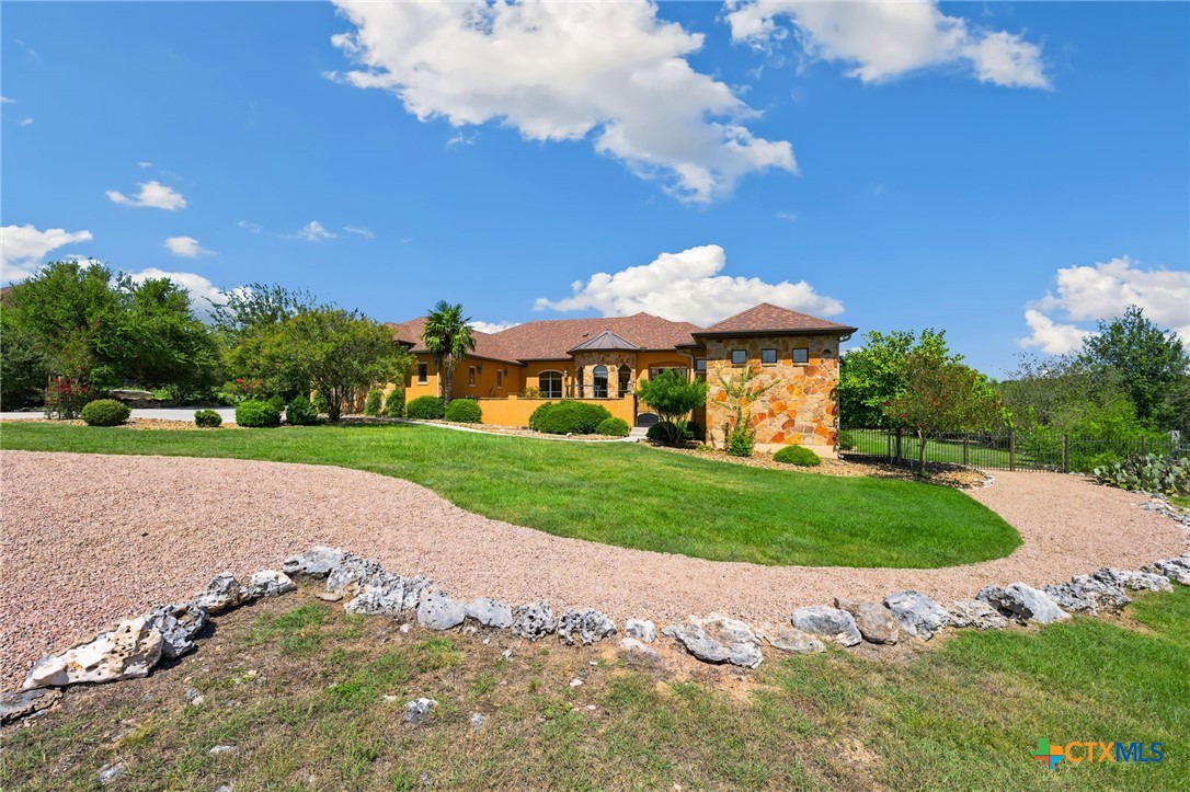 1216 Porto Point