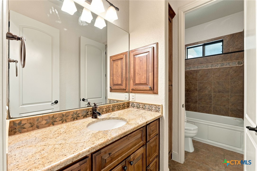 1216 Porto Point