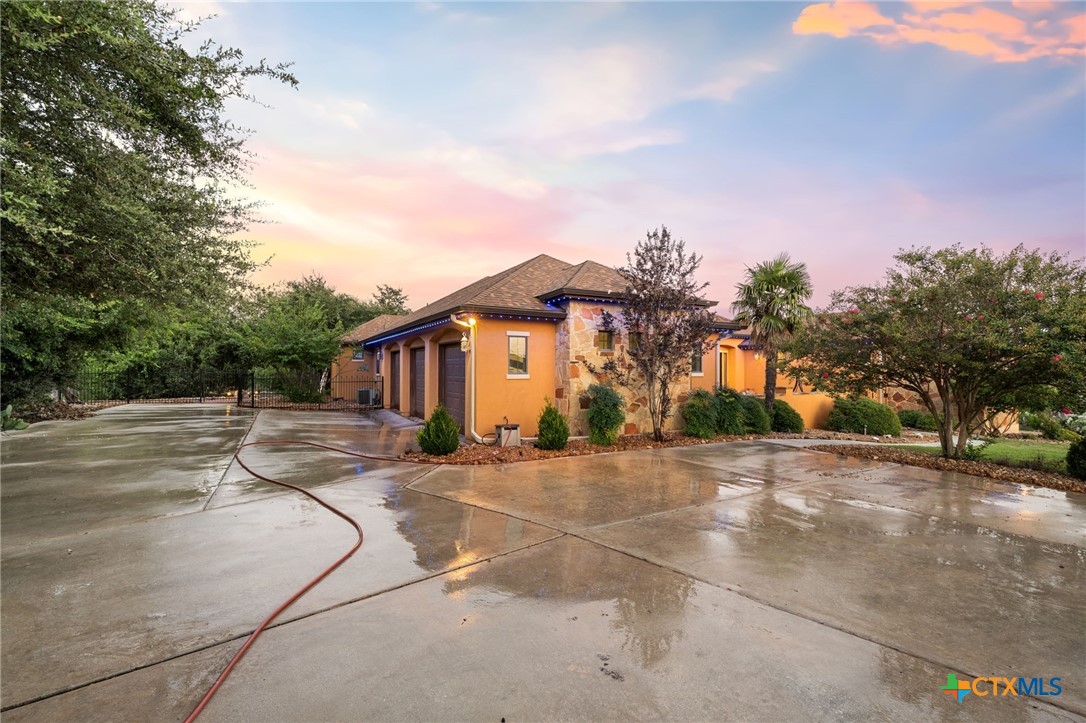 1216 Porto Point