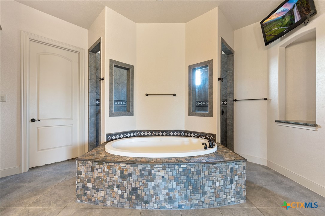1216 Porto Point