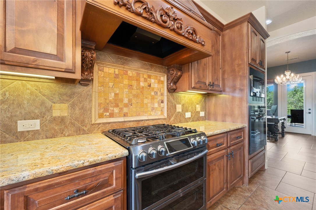 1216 Porto Point