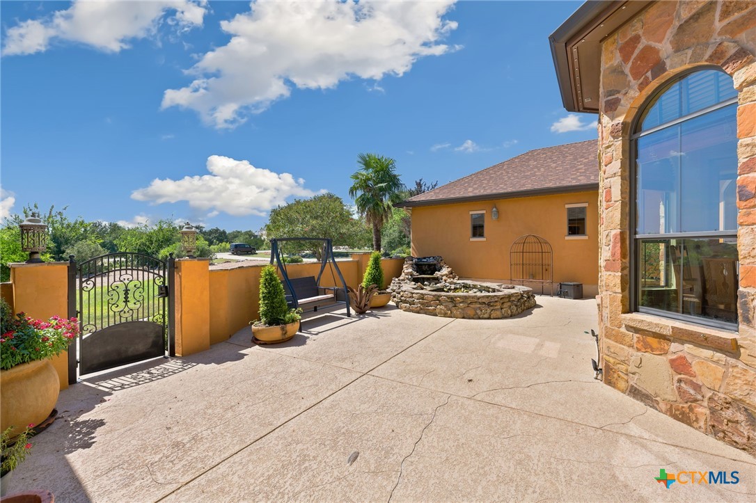 1216 Porto Point