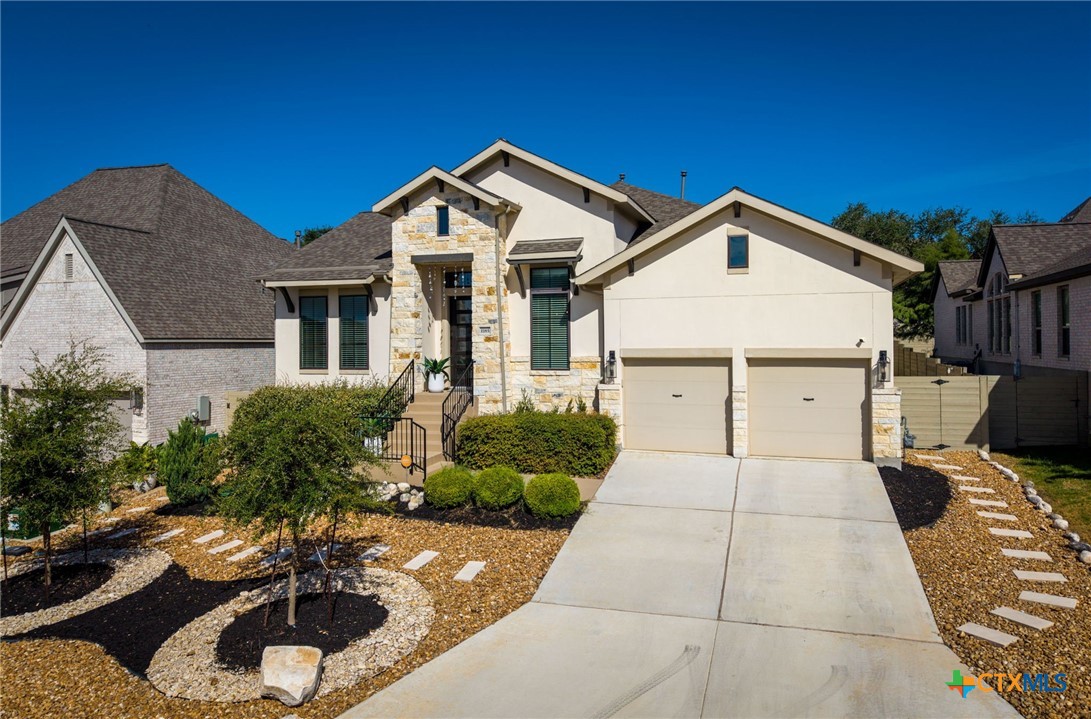 1185 Waddie Way