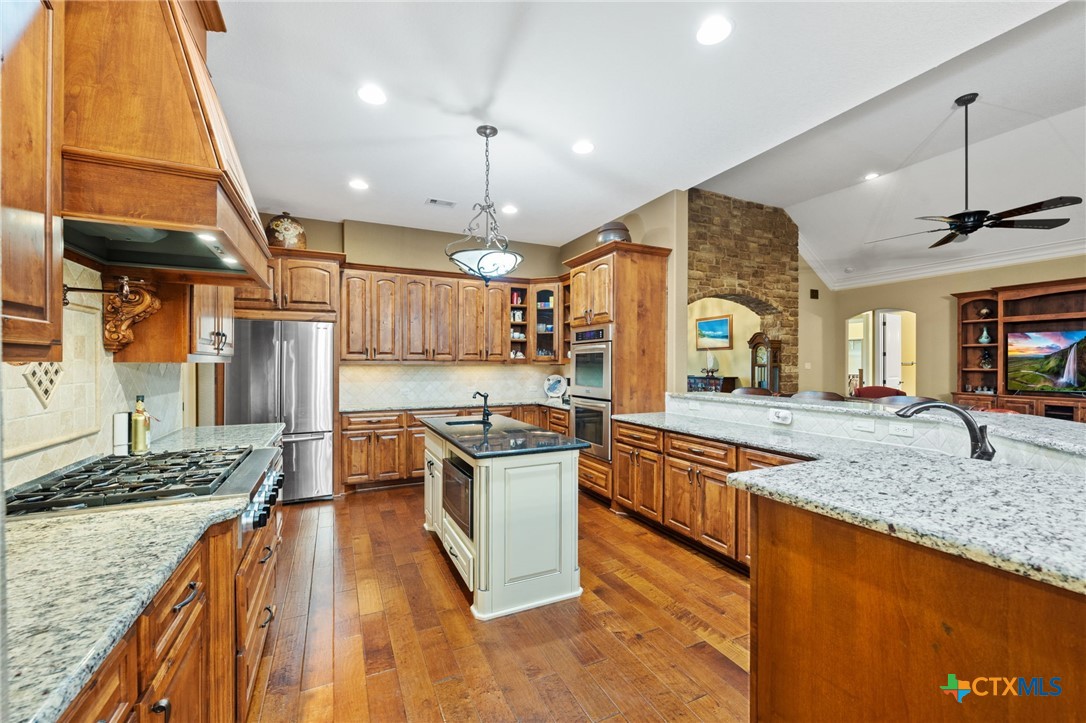 1015 Provence Place