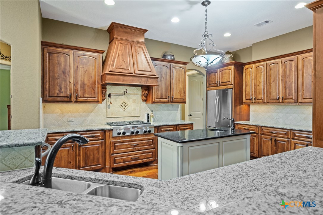 1015 Provence Place