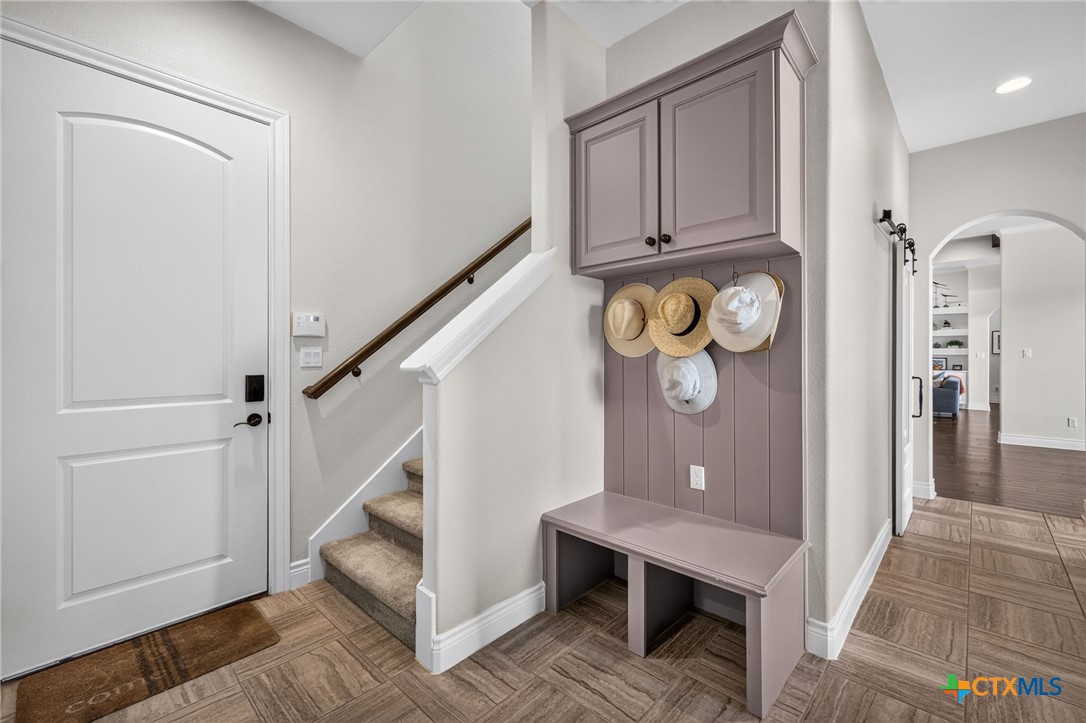 1543 Via Principale