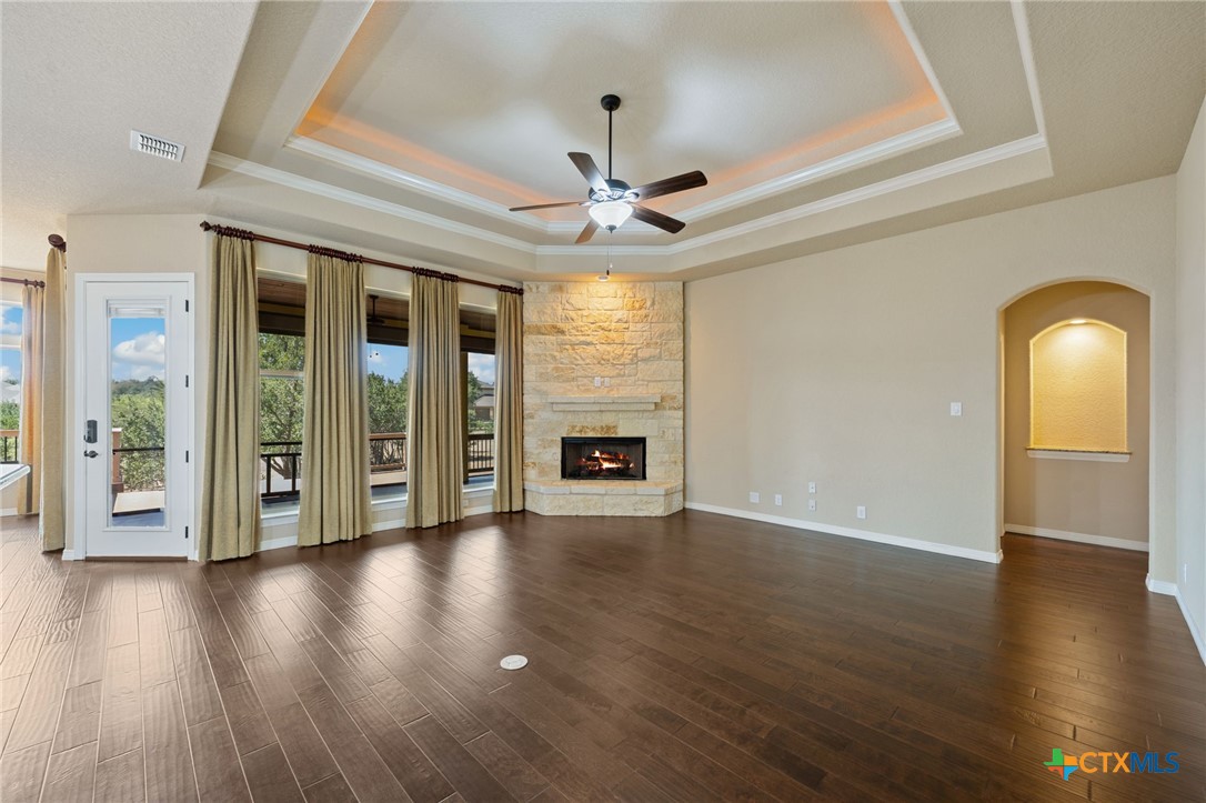1231 Porto Point