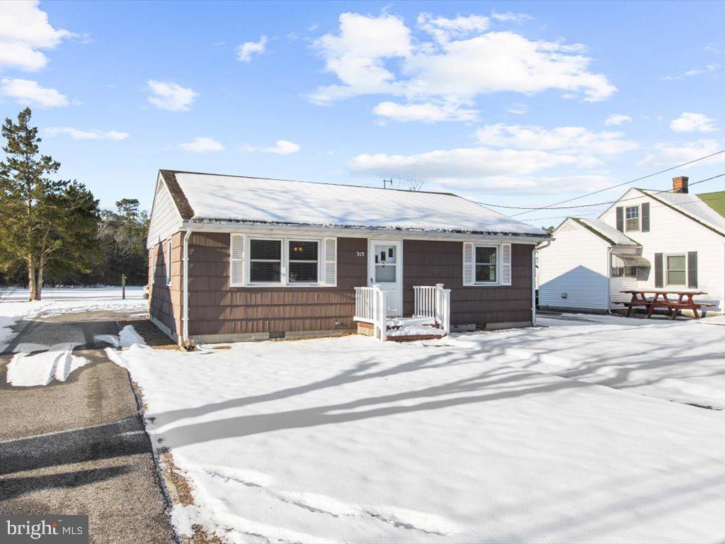 313 Reliance Ave