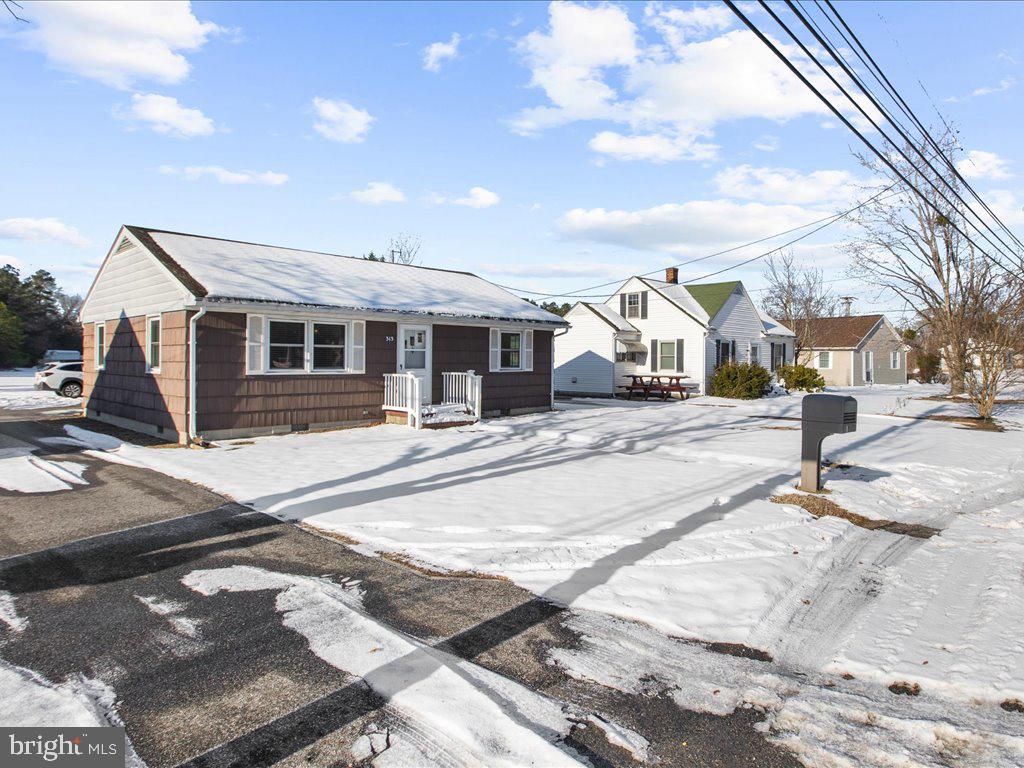 313 Reliance Ave