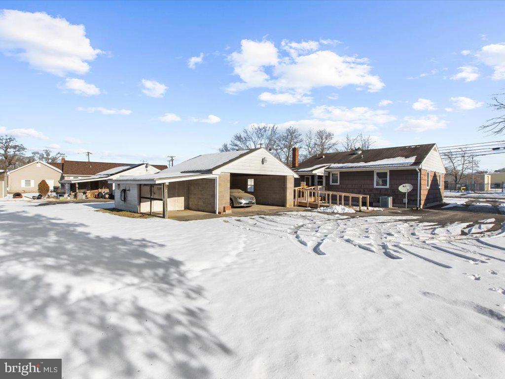 313 Reliance Ave