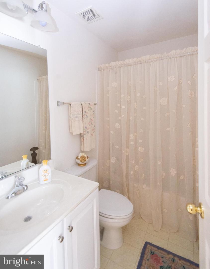 411 Waterfield Ct