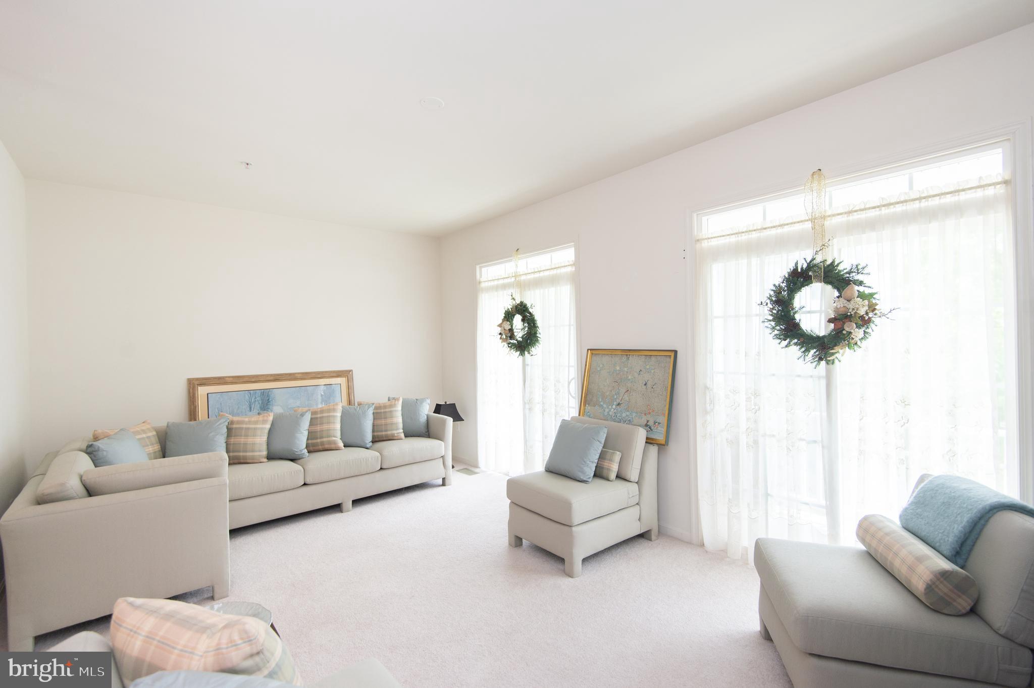 411 Waterfield Ct