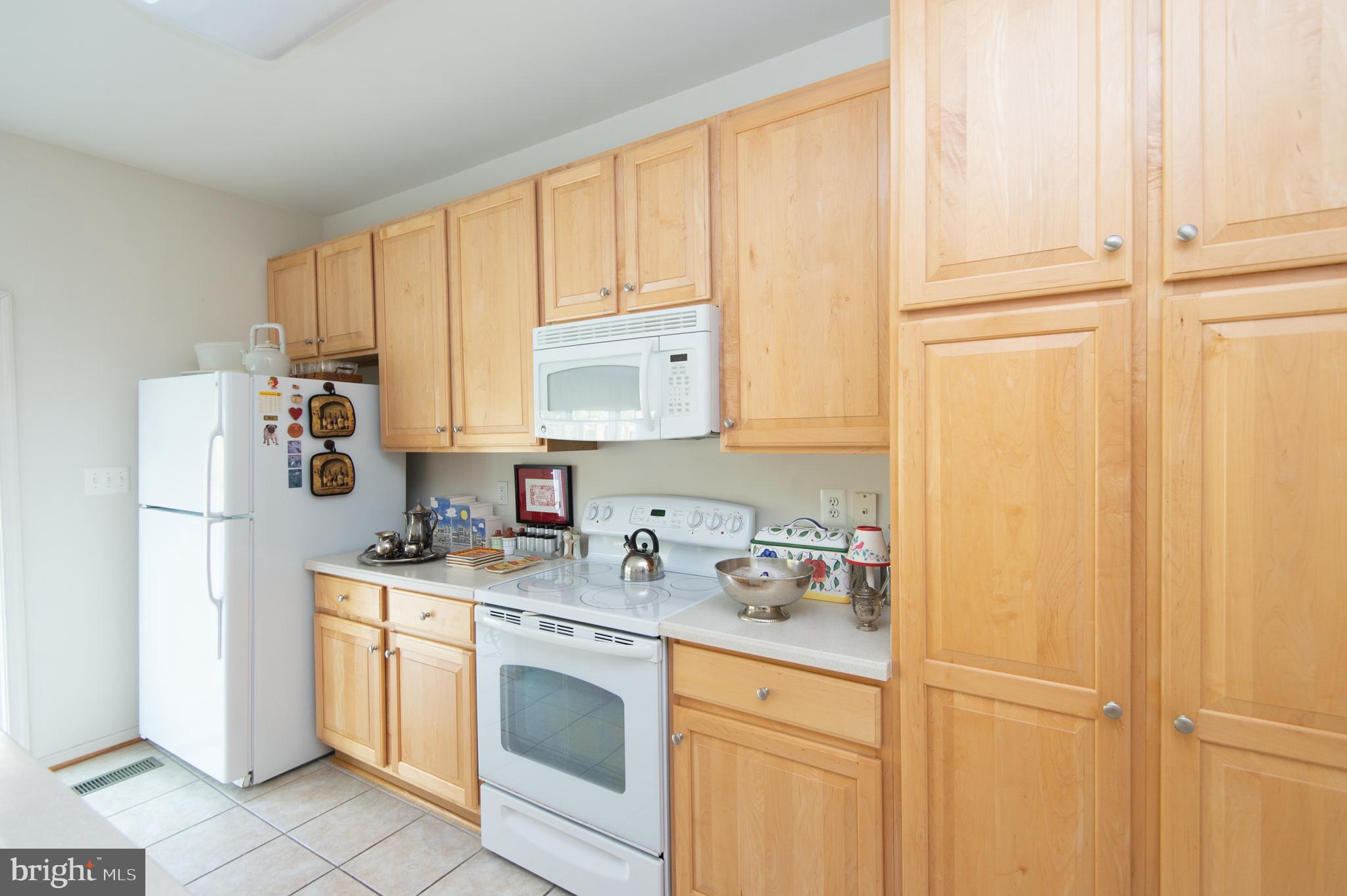 411 Waterfield Ct