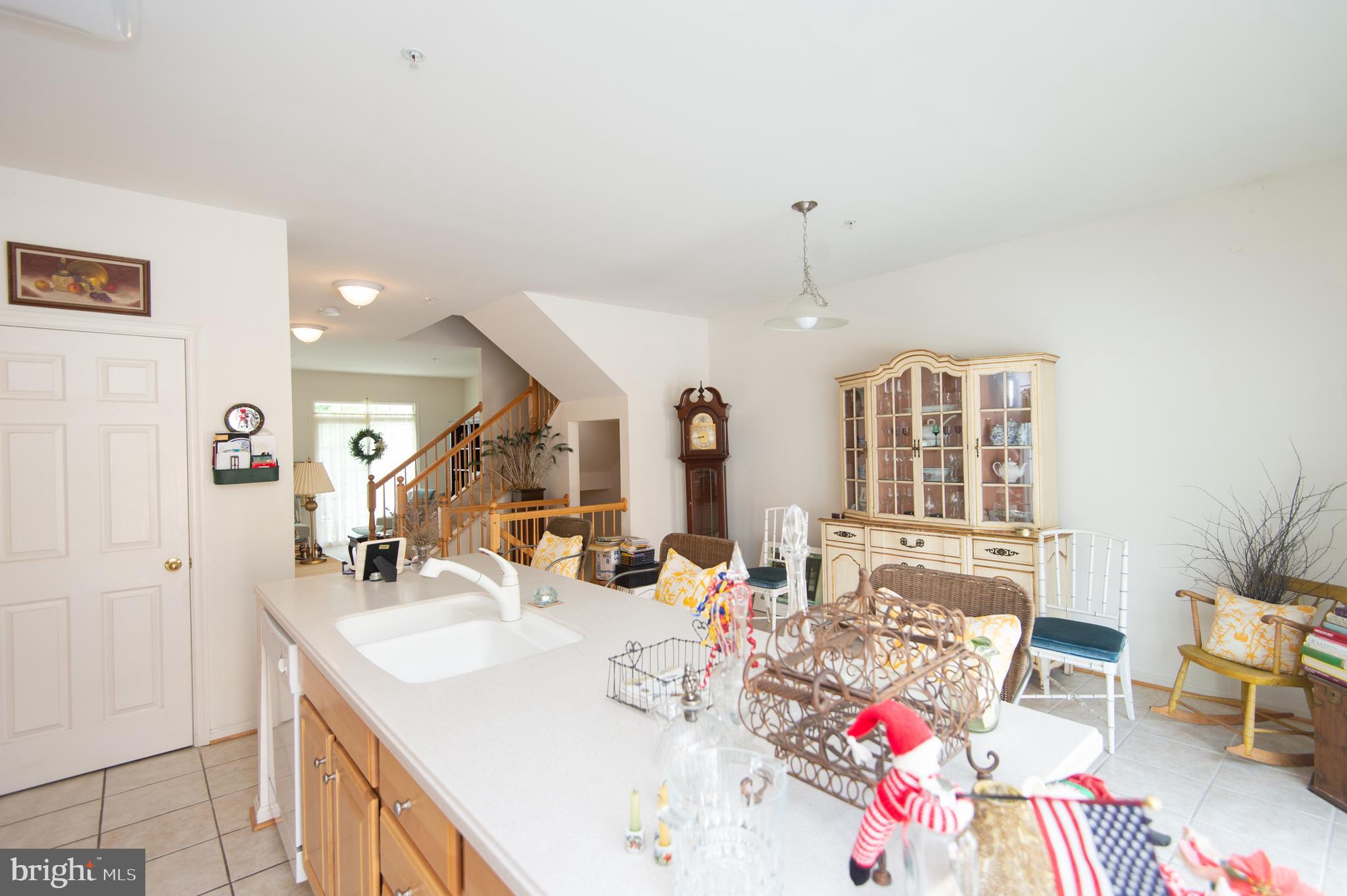 411 Waterfield Ct