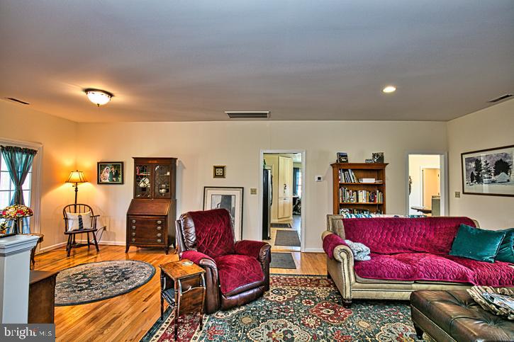 5503 Autumn Grove Rd