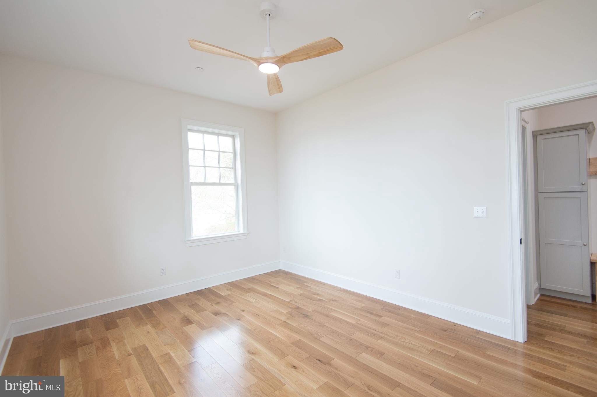 5 Sandy Acres Rd