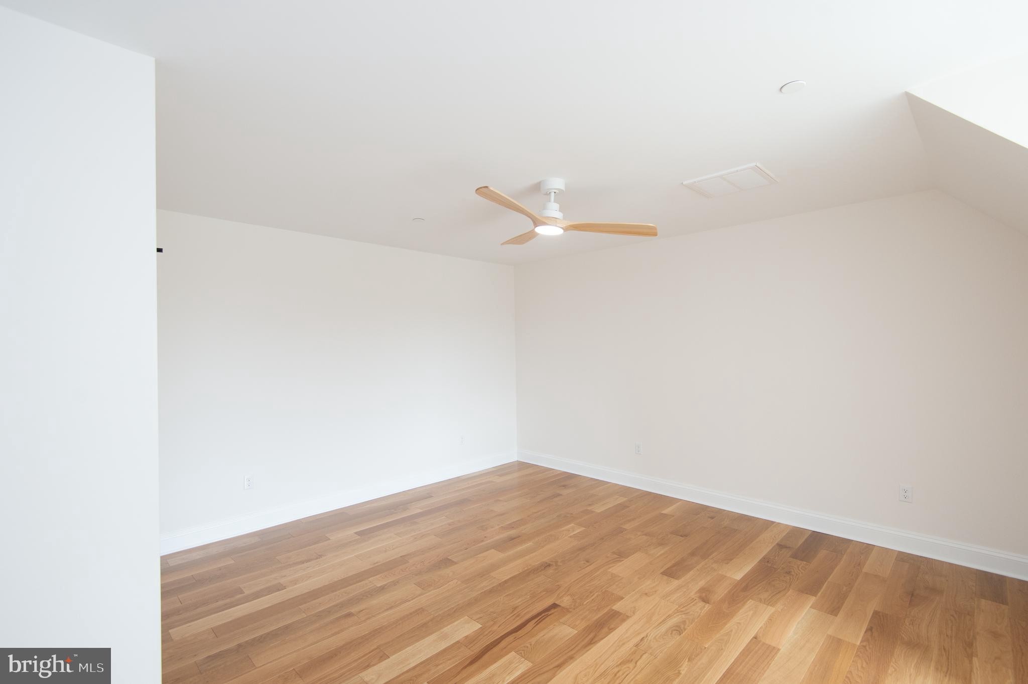 5 Sandy Acres Rd