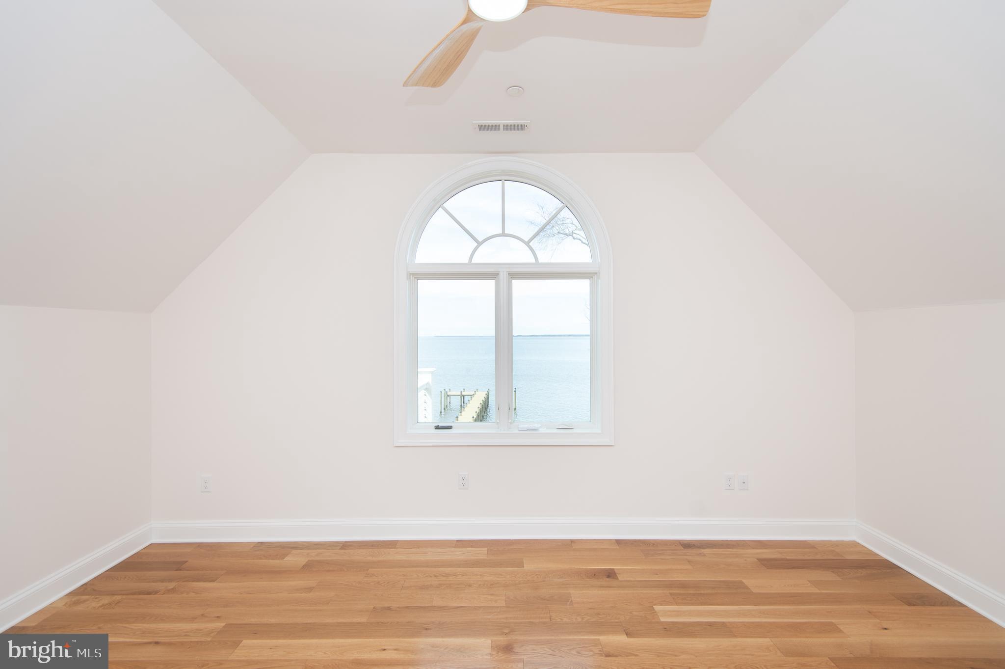 5 Sandy Acres Rd