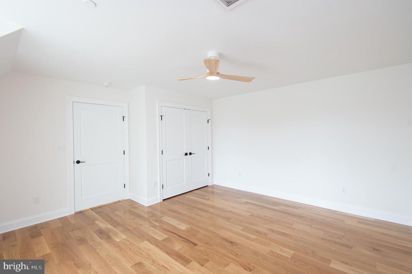 5 Sandy Acres Rd