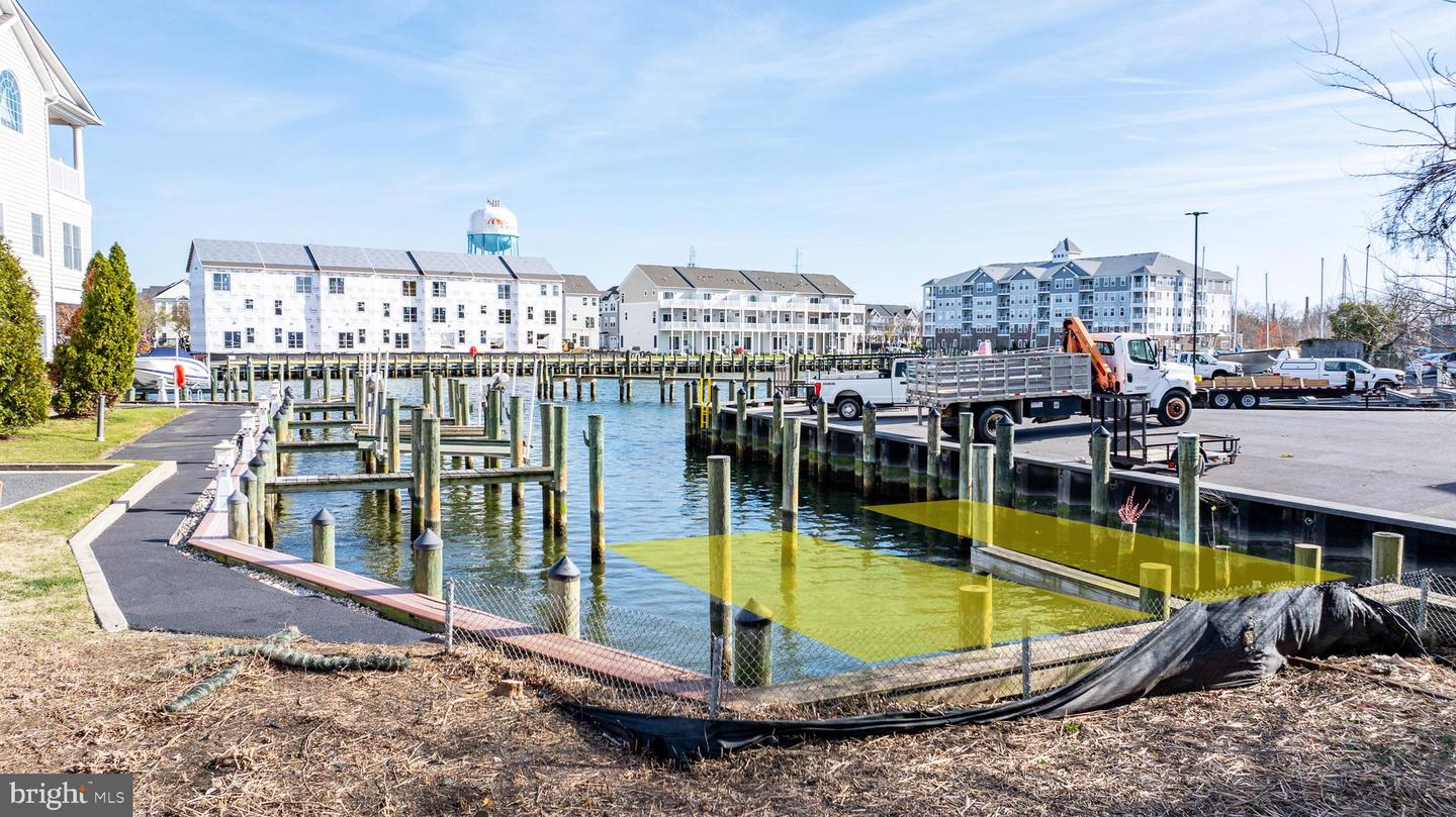 300 Muir St #Boat Slip