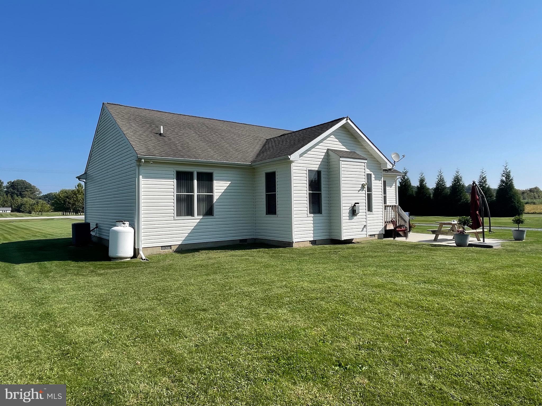 646 Roberts Station Rd