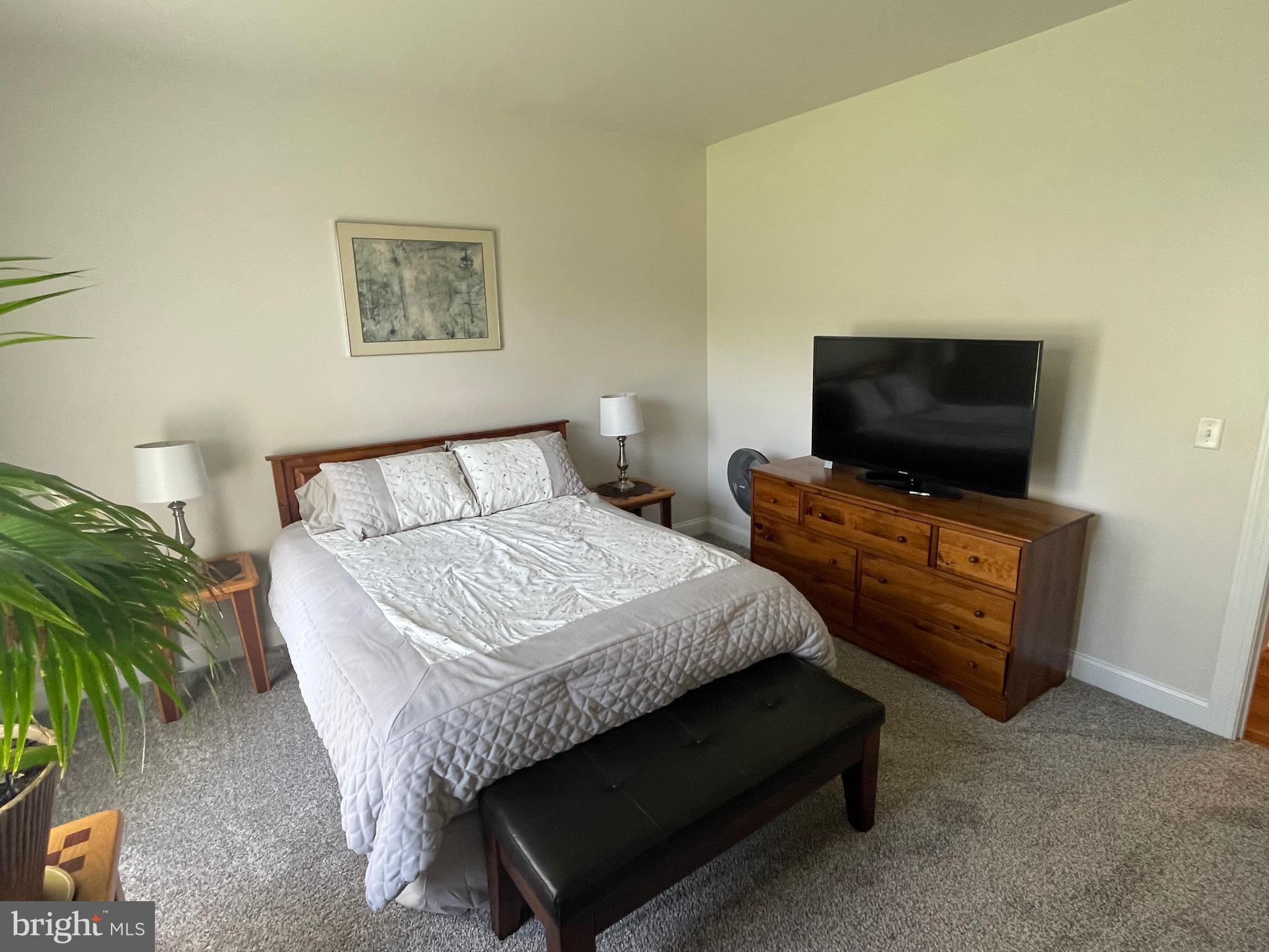 646 Roberts Station Rd