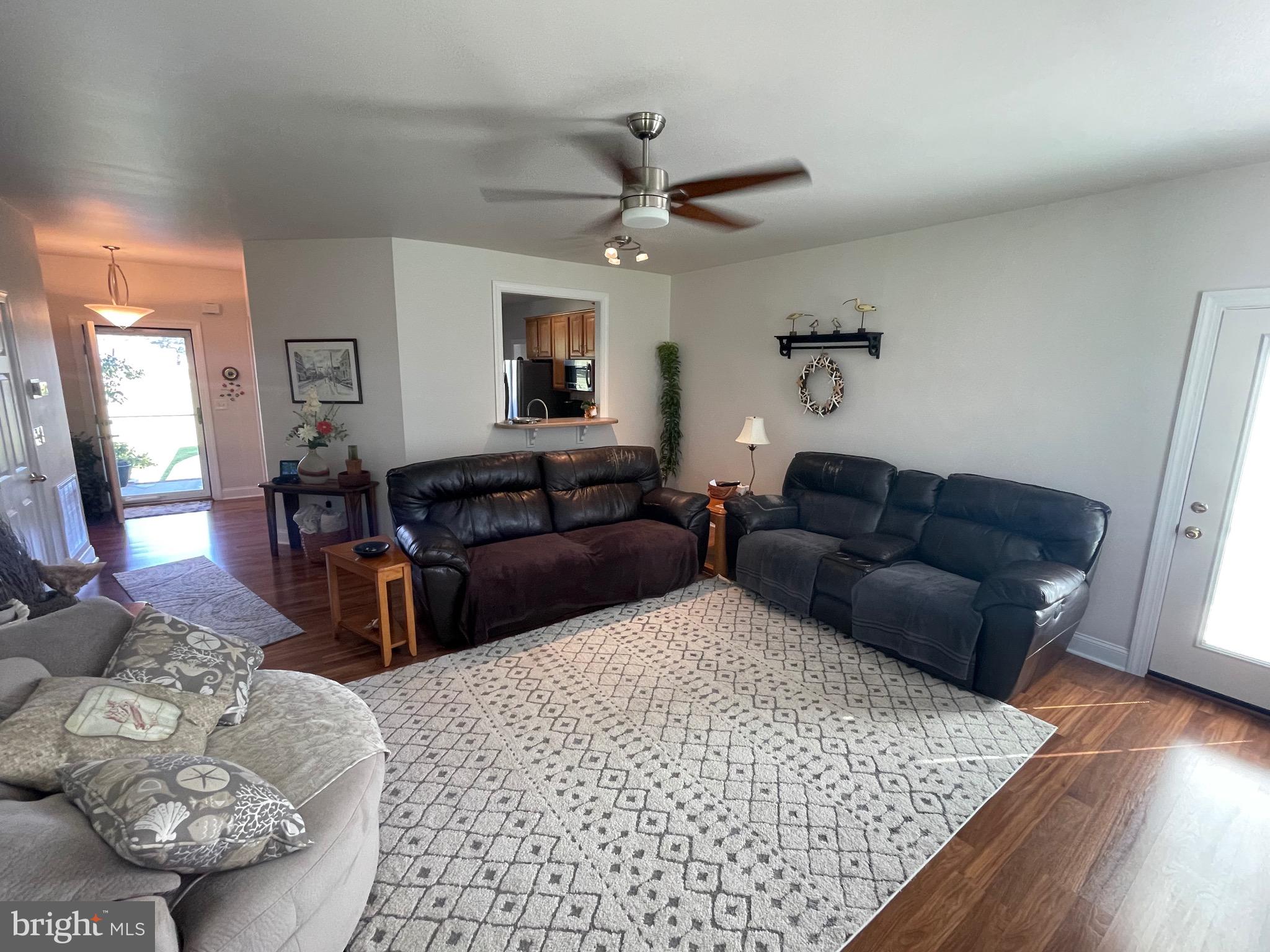 646 Roberts Station Rd