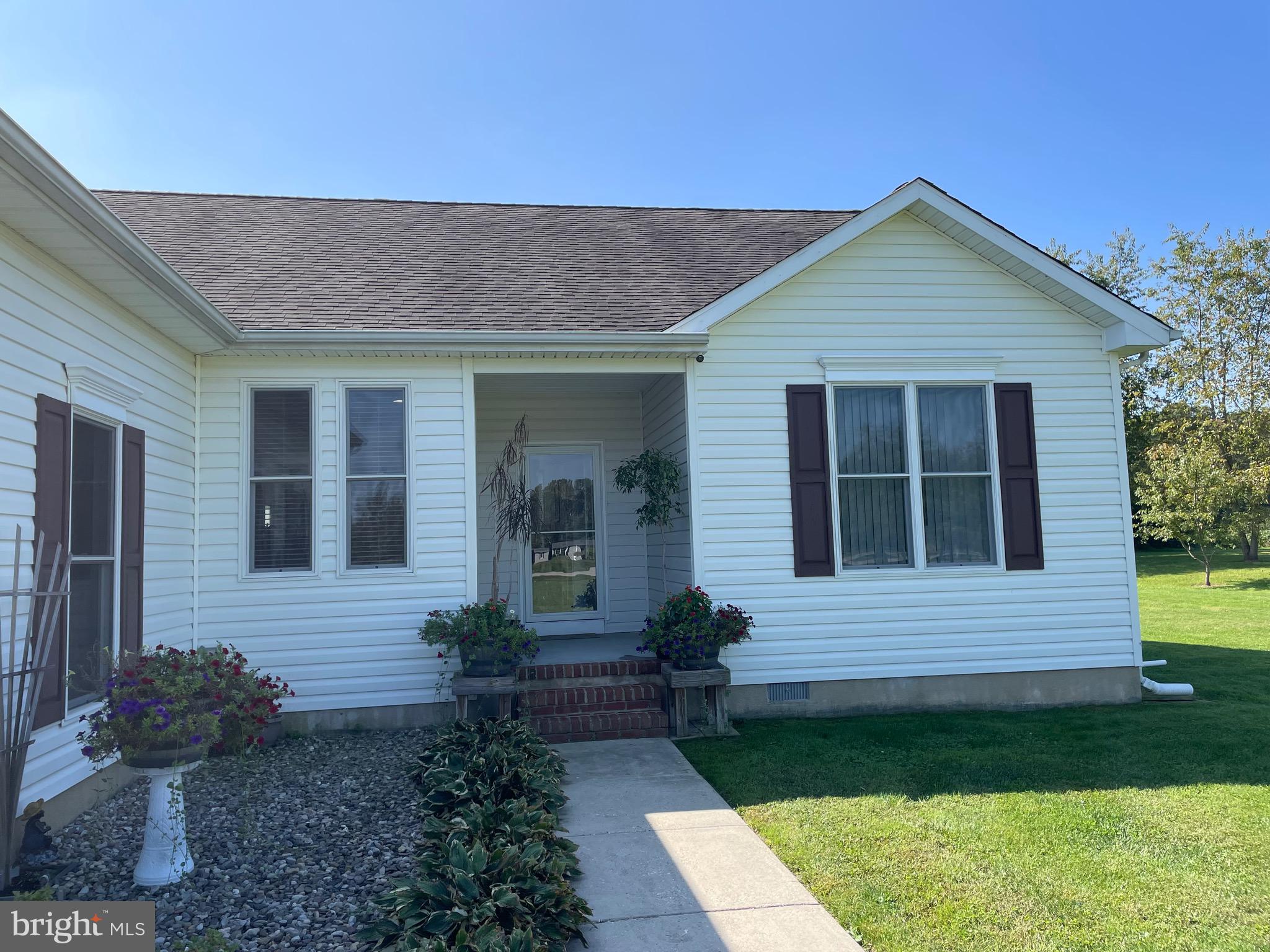 646 Roberts Station Rd