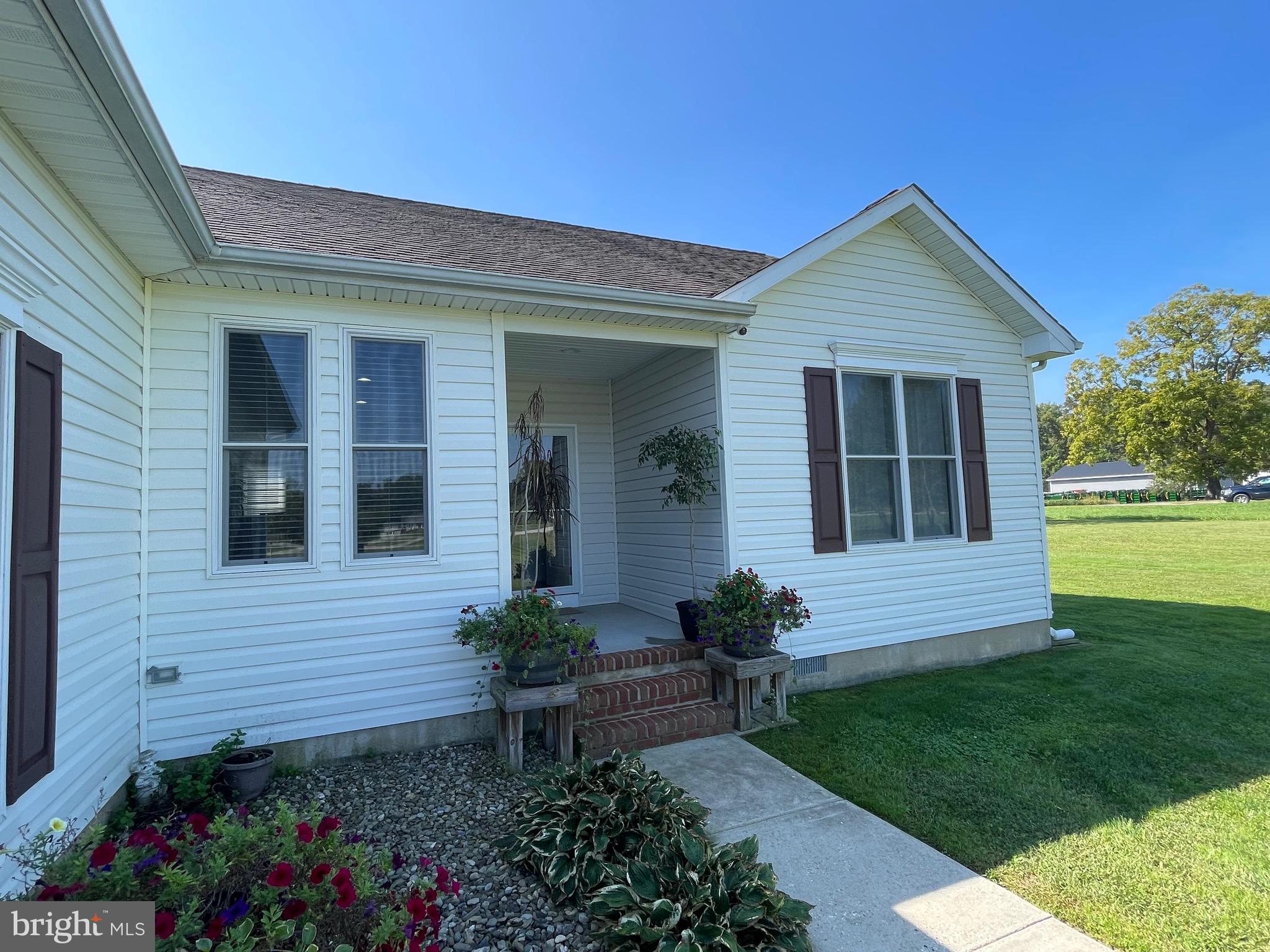 646 Roberts Station Rd