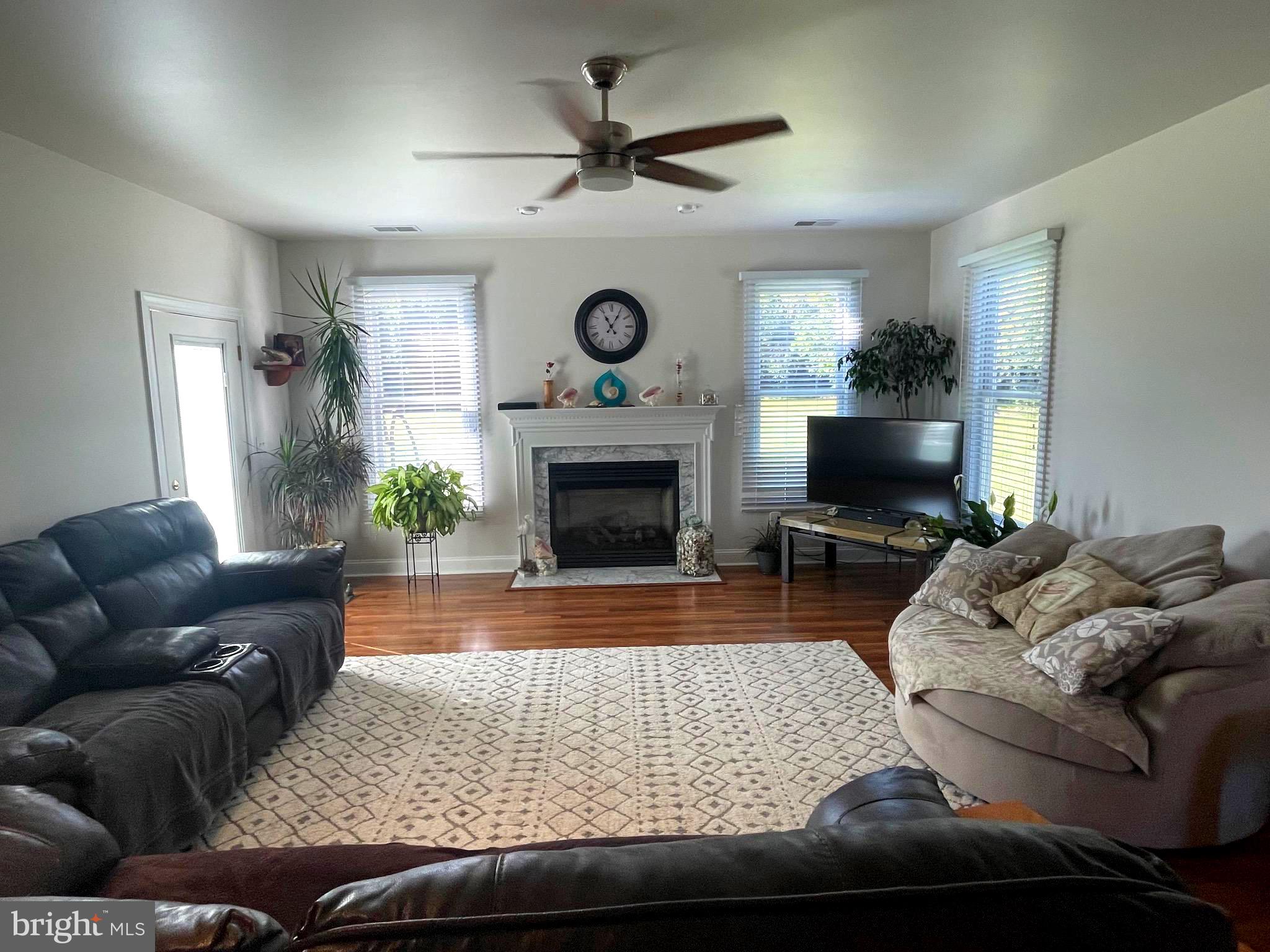 646 Roberts Station Rd