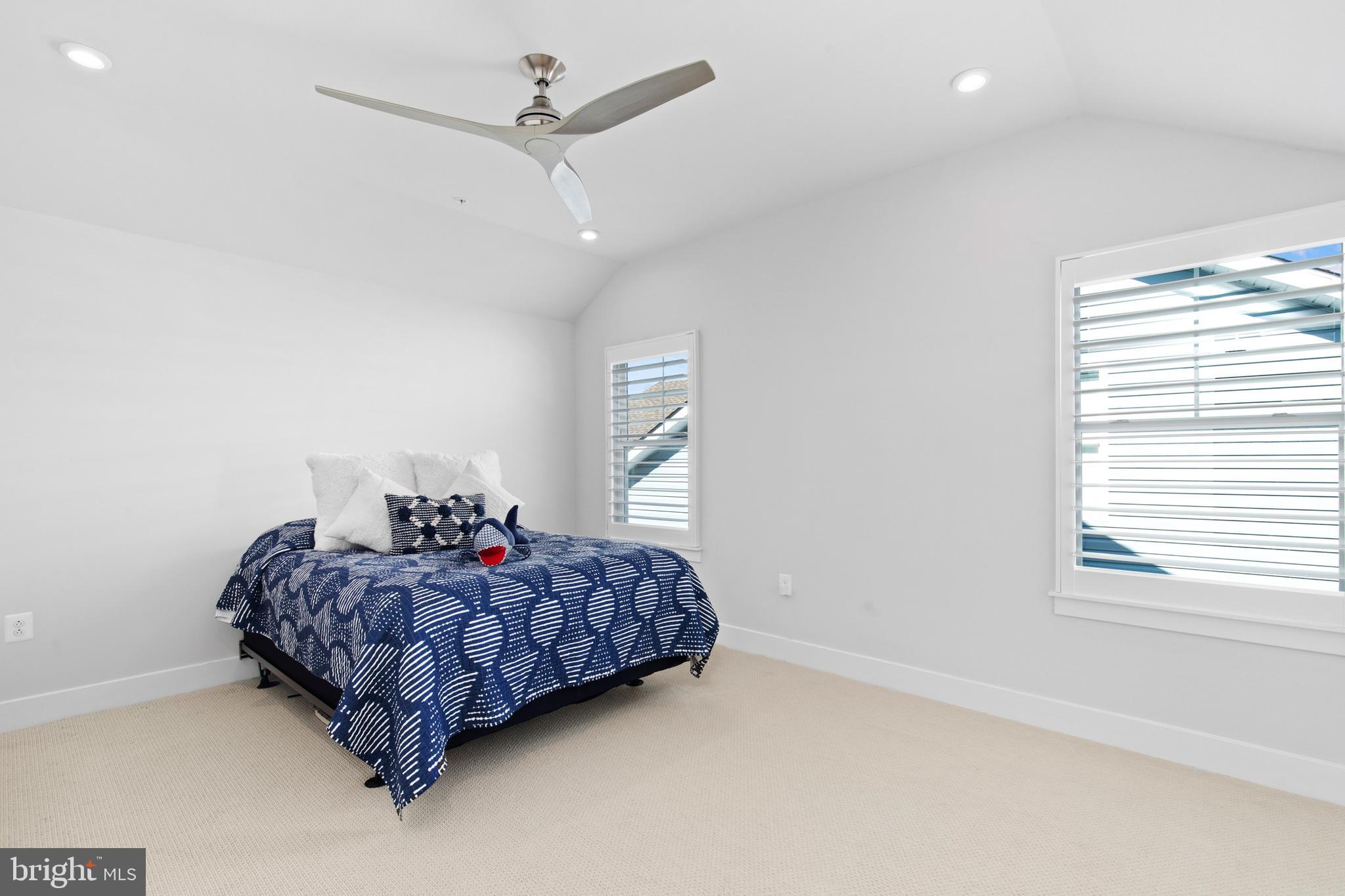 158 Sailcloth Way