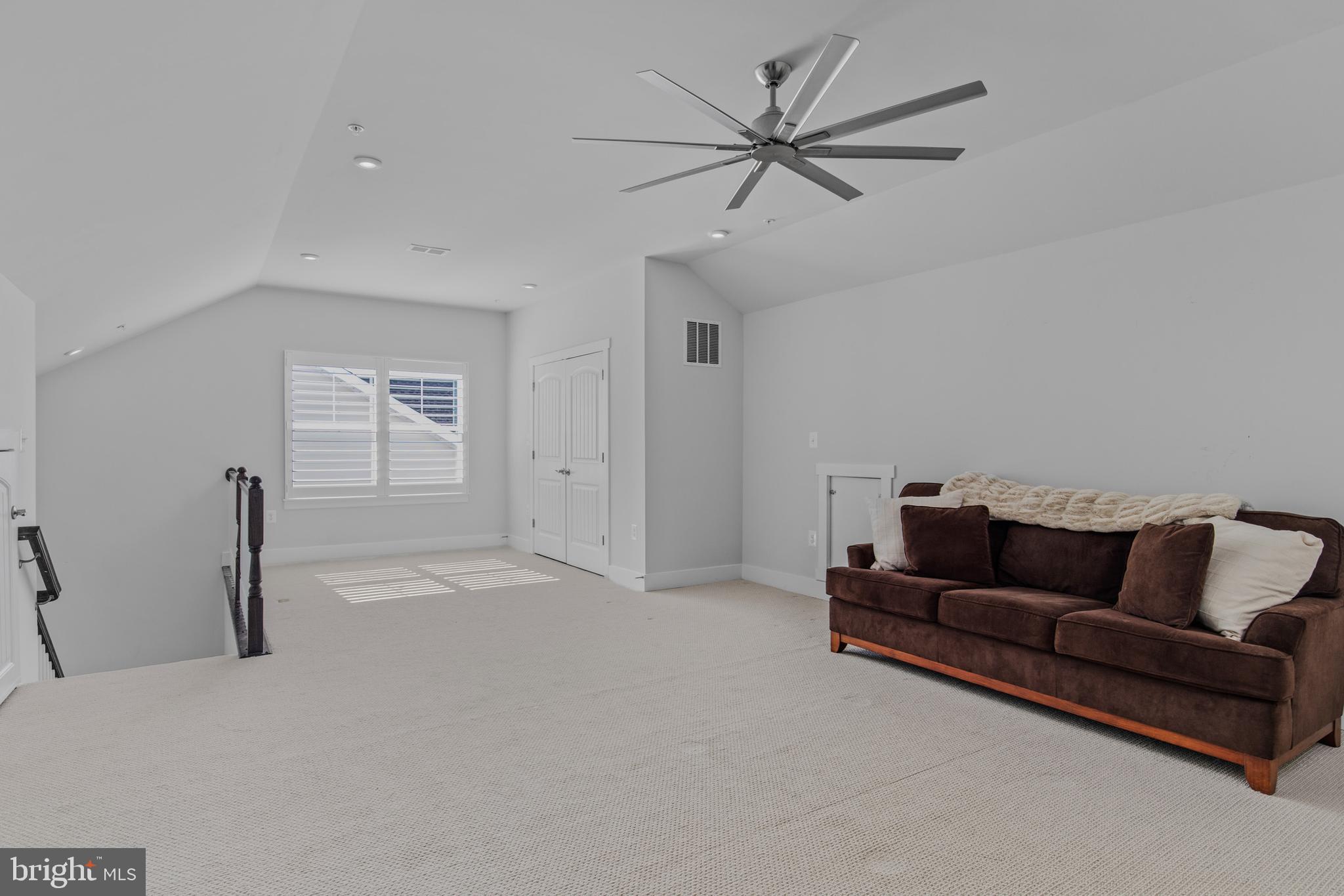 158 Sailcloth Way