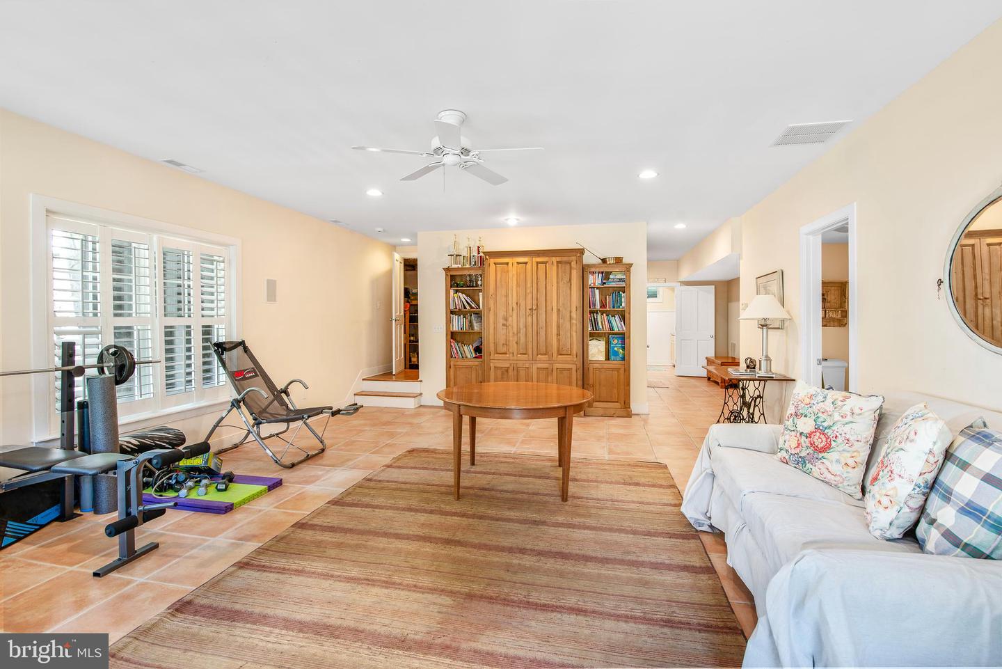 220 Old Wharf Ln
