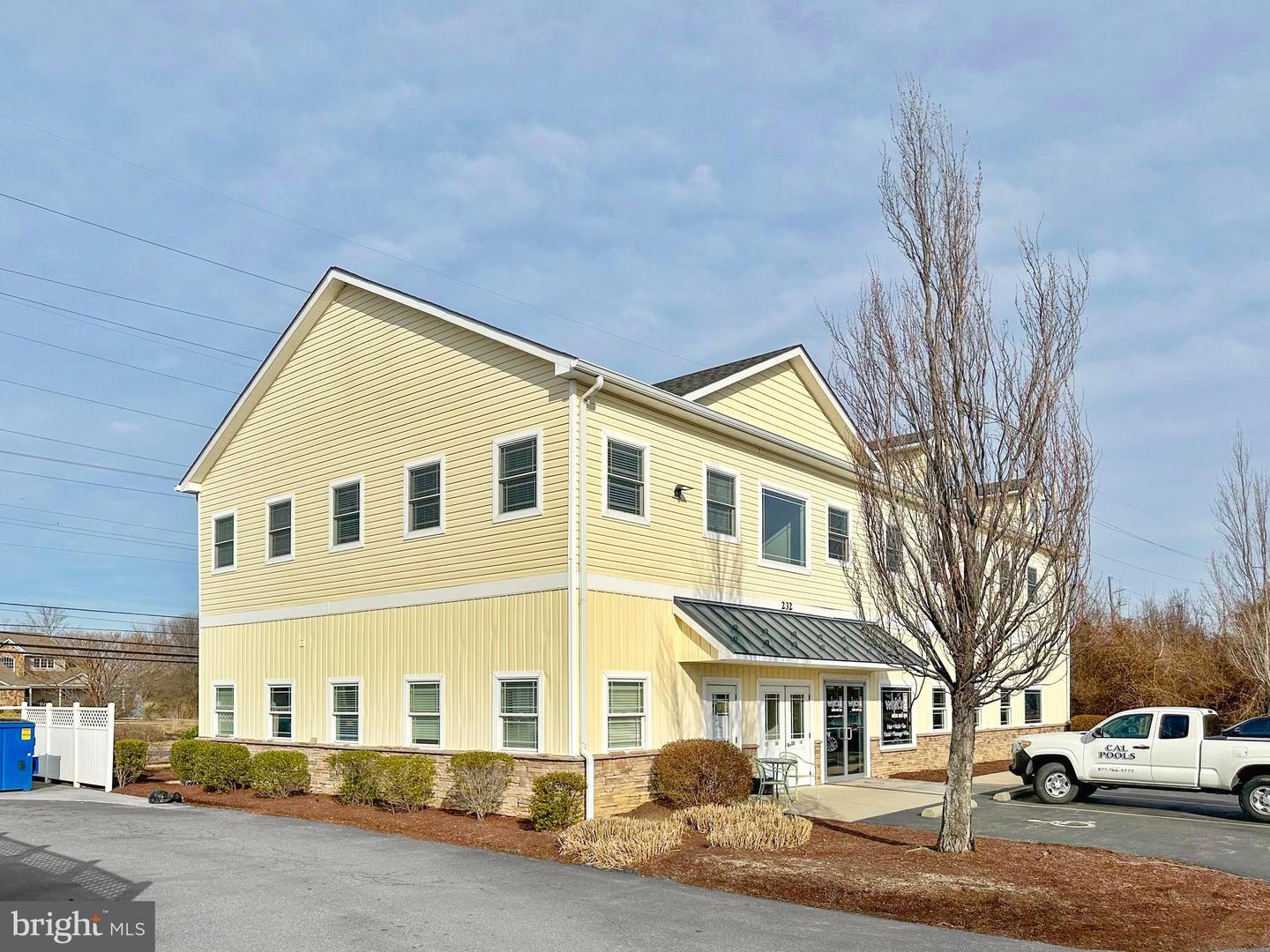 232 Shopping Center Rd