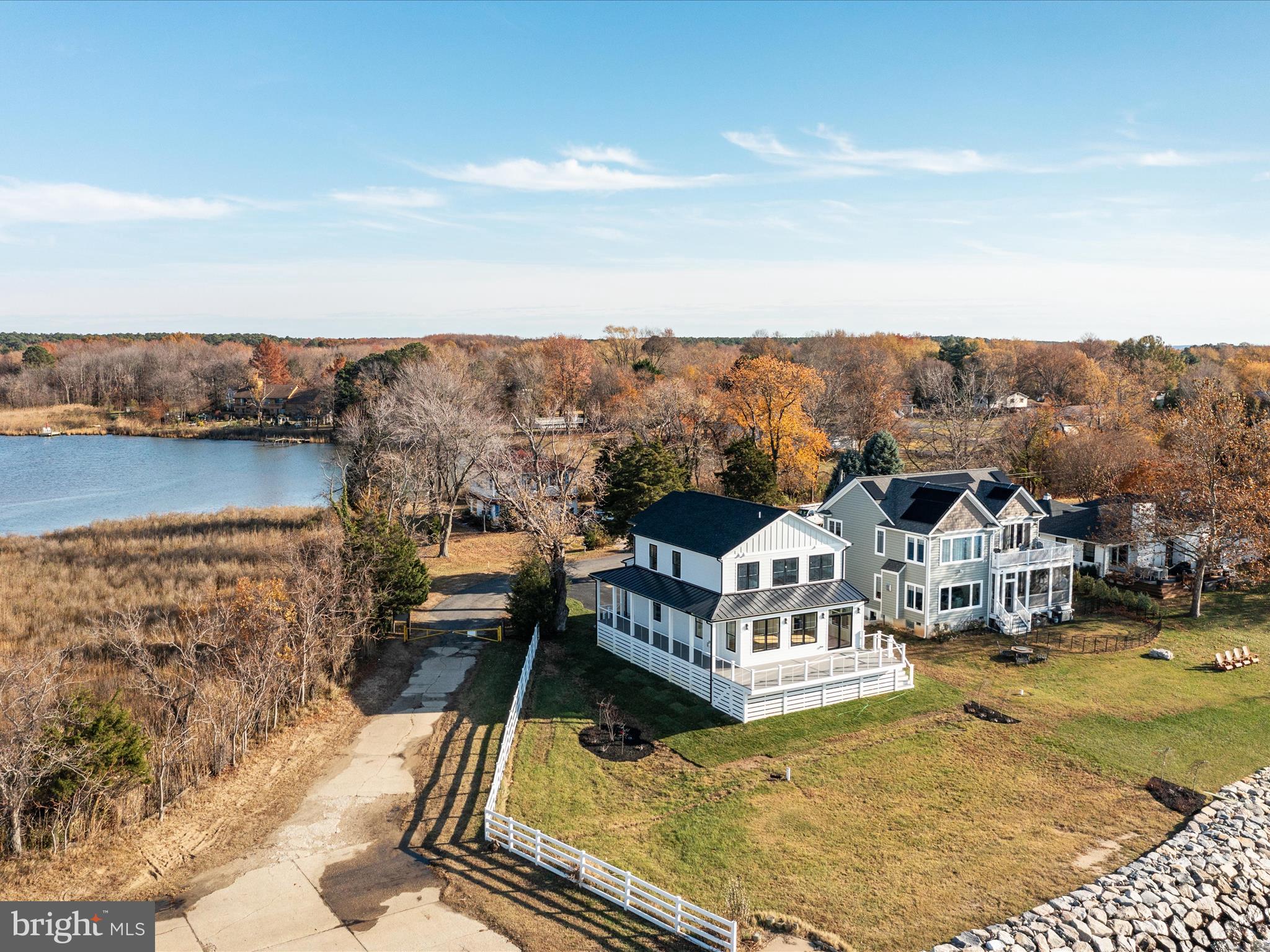 100 Beachside Dr