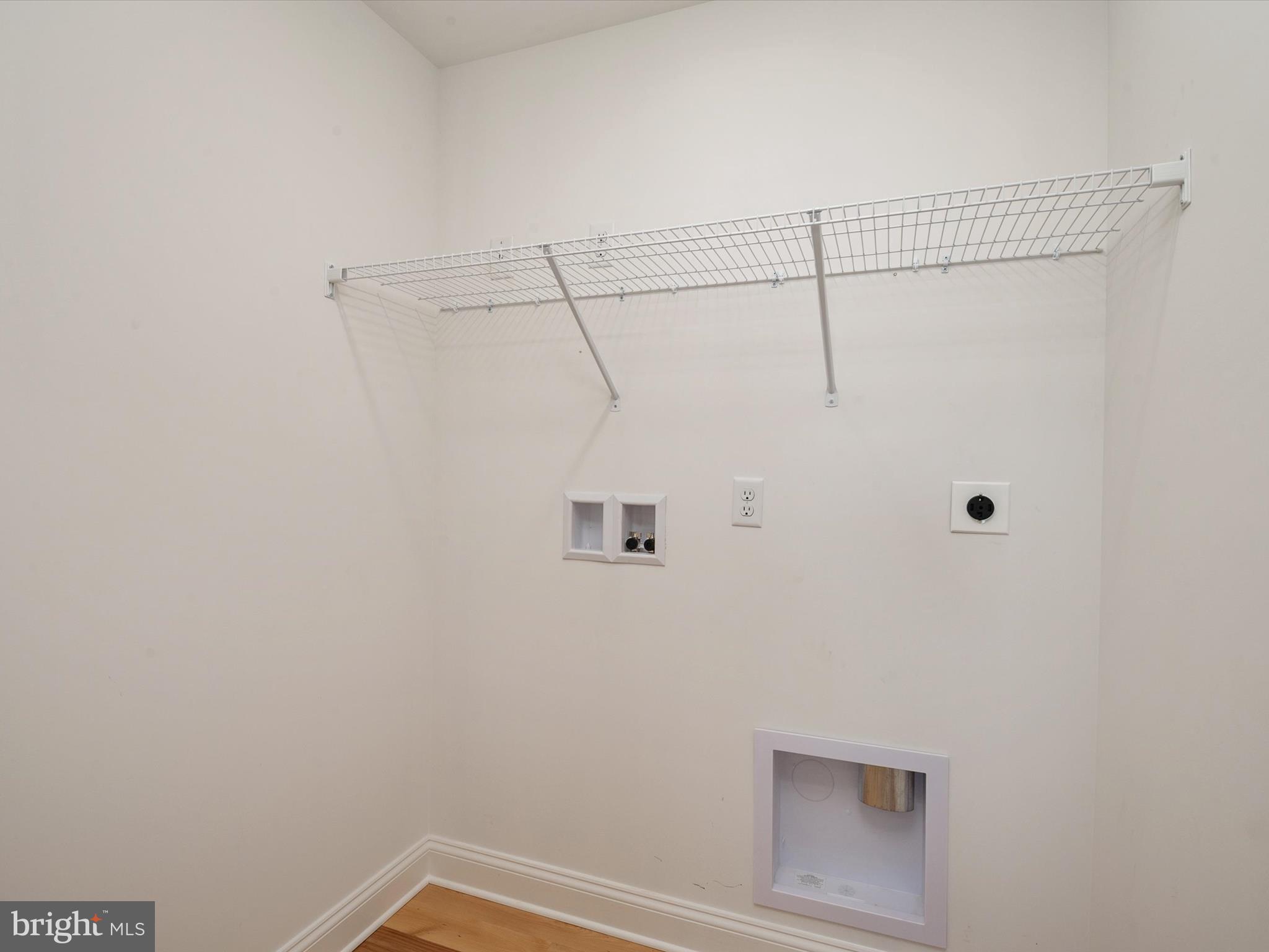 100 Beachside Dr